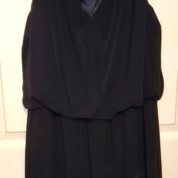 Reithmans little black dress. Size L with beautiful sequence. - Picture 2 of 6